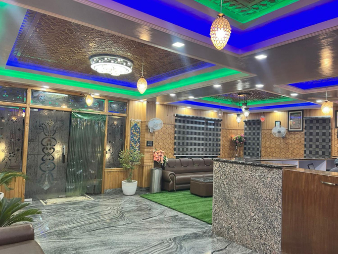 Public Area 2, Hotel Shuhrah-I-Afaq, Badgam