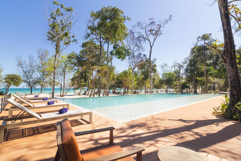 Sport & Beauty 2, ISLAND CENTER POINT, Sihanoukville