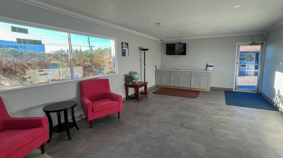 Living area 5, Motel 6 - Lamesa, Tx, Dawson