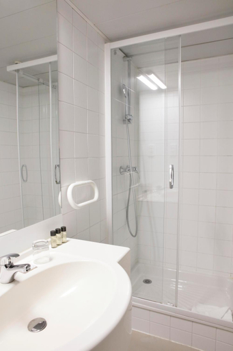 Bathroom 4, Belambra Clubs & Hotels - Le Magendie, Paris