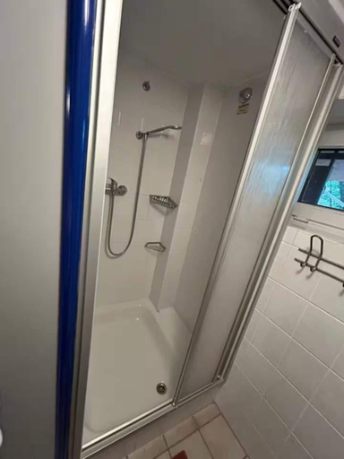 Bathroom 4, Bulk-Haus, Goslar