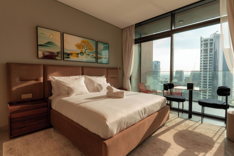 Room 5, Heaven's Dreams Peninsula One Business Bay, Dubai