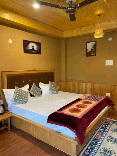 Room 5, Chanon Holiday Home Stay, Kullu