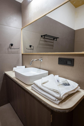 Bathroom 4, Aatman Forest Resort – A Luxury Stay in Sasan Gir, Junagadh