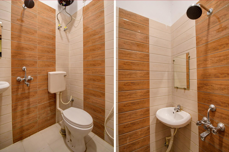 Bathroom 4, FabHotel Golden Imperial, Kolkata