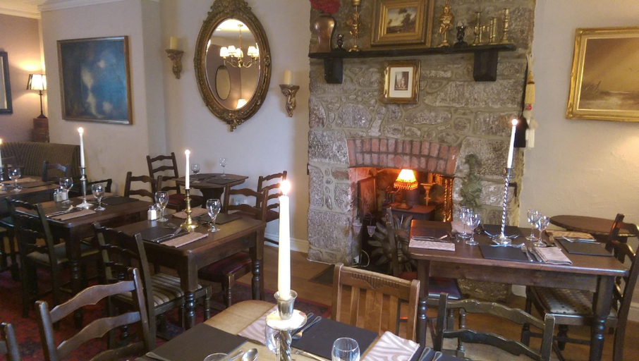 Food & Drinks 3, The Globe Inn Chagford, Devon