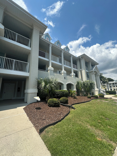 Primary image, Common 1 Brunswick Plantation, Brunswick