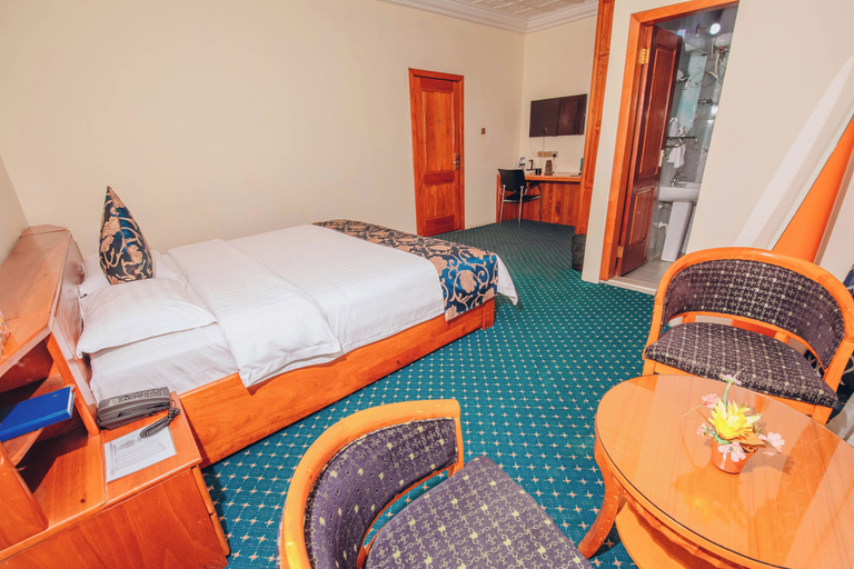 Room 2, Mac-Dic Royal Plaza Hotel, New Juaben