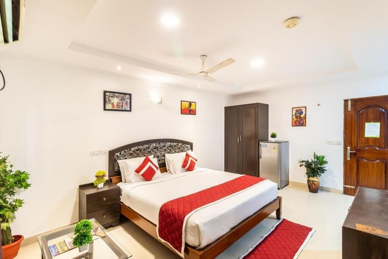 Room 4, Laavish 7 Hotel, Bangalore