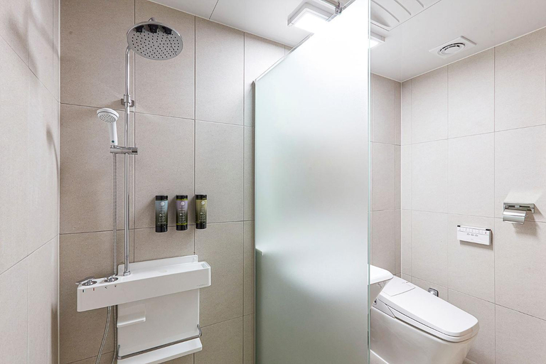 Bathroom 4, HOTEL DEOKYEONG, Wonju
