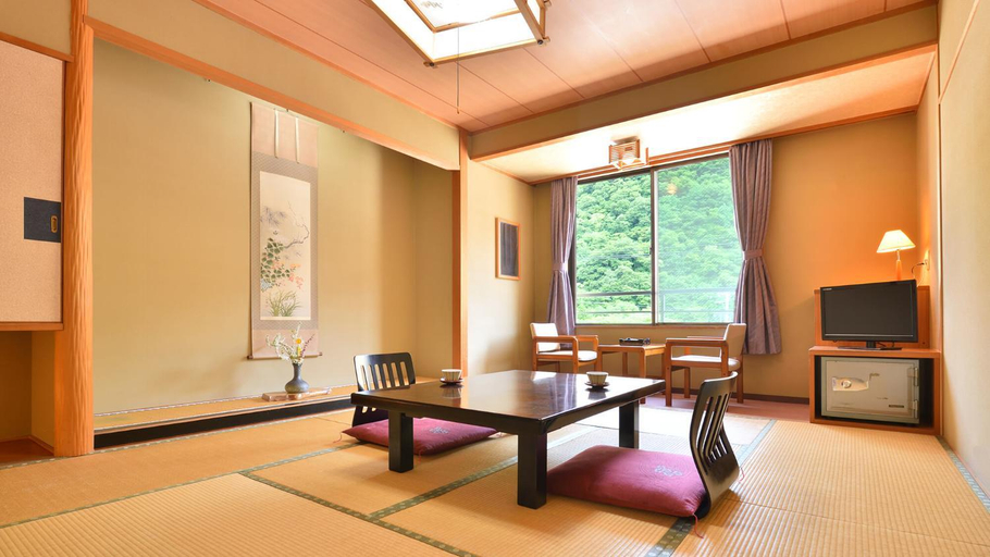 Others 5, Bouzantei Kotobuki, Ueda