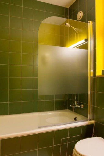 Bathroom 5, Schurwald, Esslingen