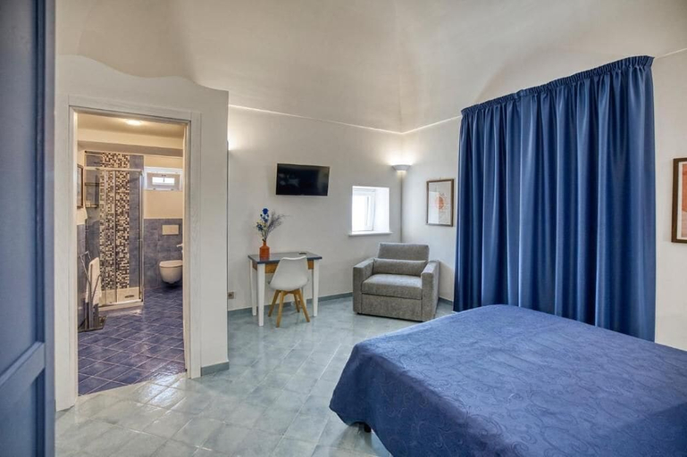 Bedroom 3, Lena Magda B&B, Salerno