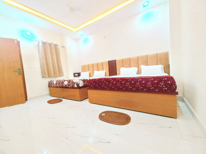 Room 4, Hotel Awadh Star Palace, Faizabad