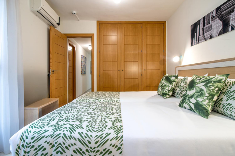 Bedroom 3, Pierre & Vacances Sevilla, Sevilla