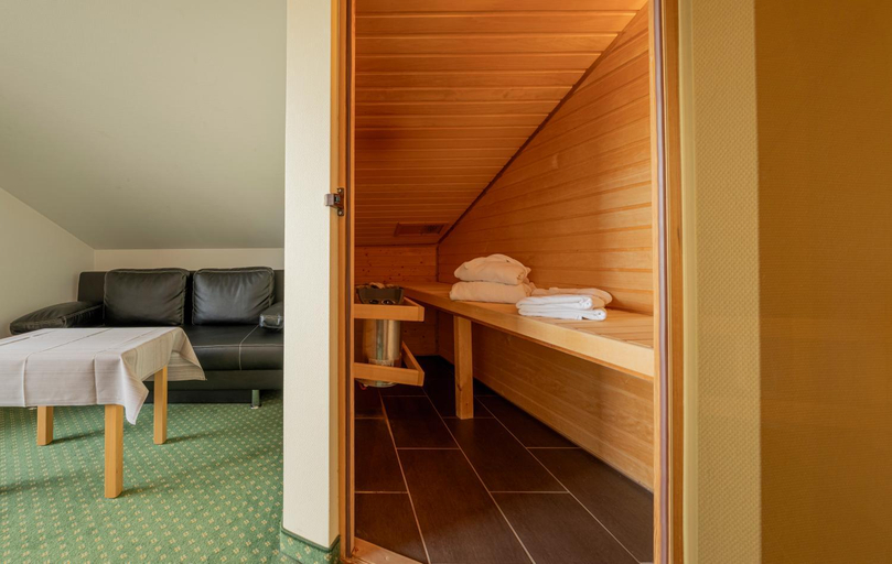 Bedroom 2, Gasthaus Hotel Adler, Emmendingen