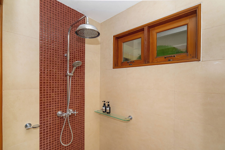 Bathroom 5, Royal Legacy Golf Villa, Pulau Phuket