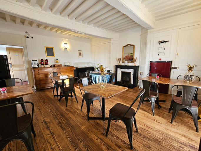Food & Drinks 3, LE MANOIR- CLUNY, Saône-et-Loire