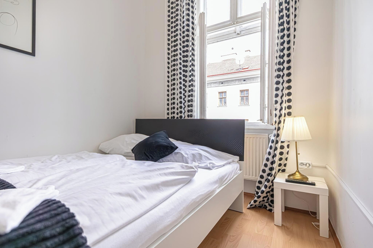Room 2, Long Stay 3BR Apartment Near Center, Wien