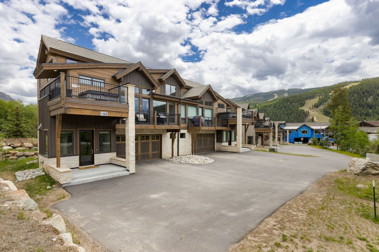 Exterior 3, Keystone Adventures Basecamp 4 Bedroom Townhouse, Summit