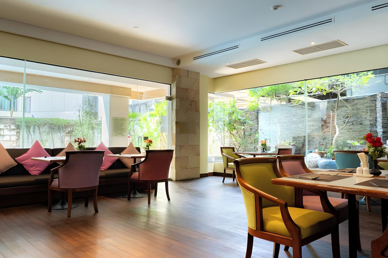 Food & Drinks 5, Journeyhub Sukhumvit 26 Bangkok, Khlong Toey