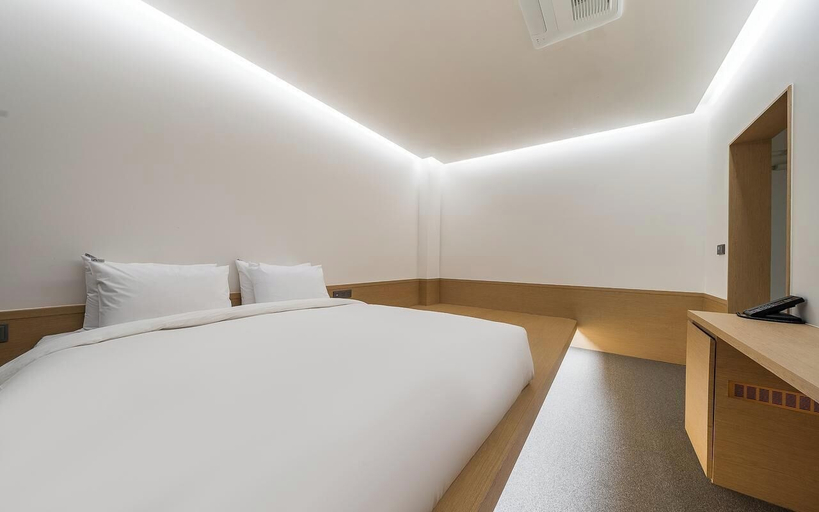 Bedroom 2, BLUEFROG HOTEL, Jung