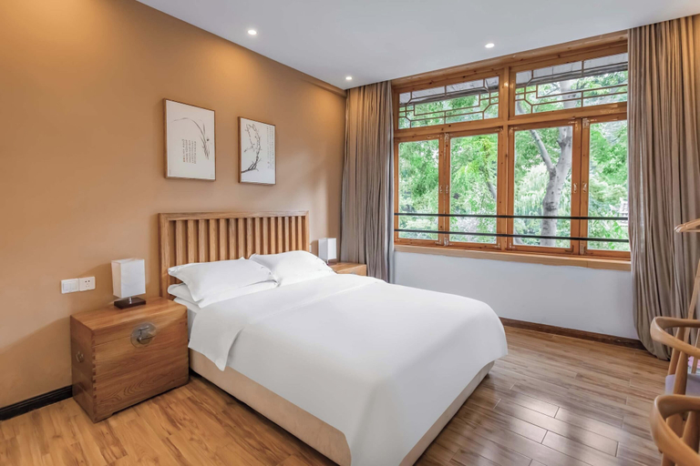 Room 4, Drum Tower Sightseeing B&B., Qiandongnan Miao and Dong