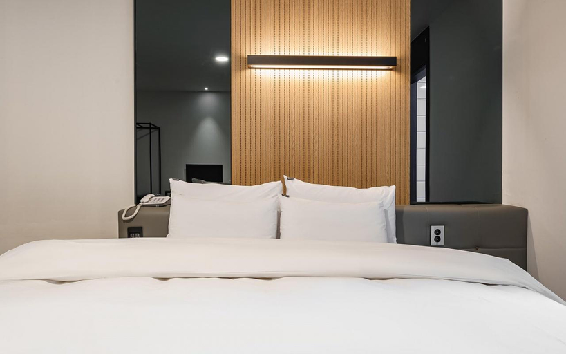 Bedroom 2, Yongin Hotel Moonrise, Seongnam