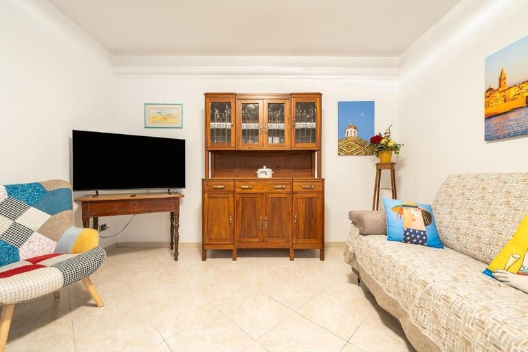 Living area 3, AffittaSardegna - Casa Tarragona, Sassari