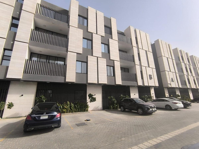 3, Executive & Secluded 2-bedroom Apartment in Alnada, Riyadh