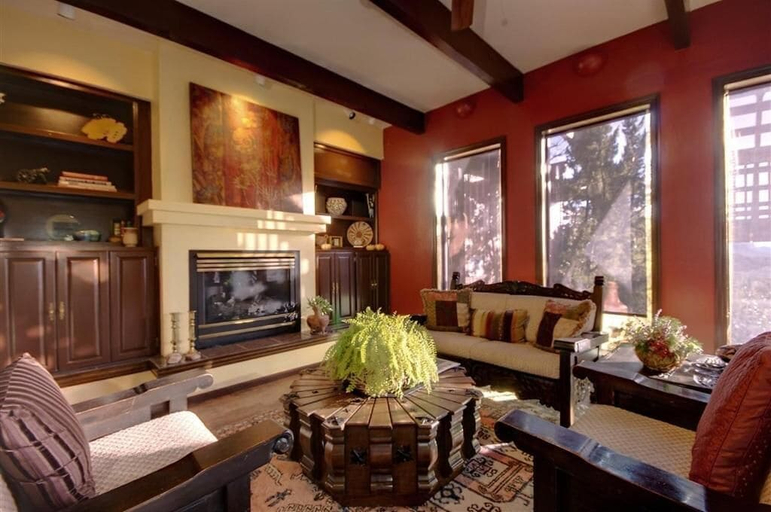 Living area 3, The Joy Sedona, Coconino