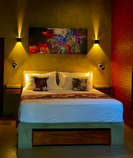 Bedroom 3, Negombo Morawala Beach Villa, Negombo
