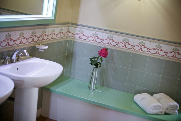 Bathroom 4, Tenuta Monacelli, Lecce