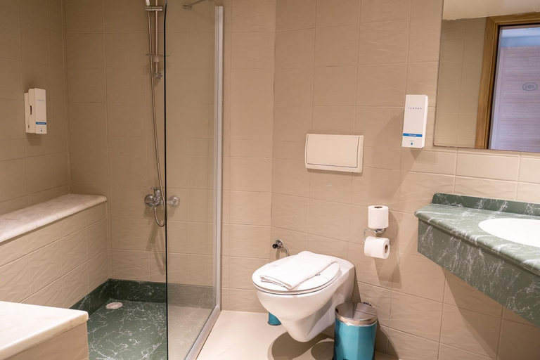 Bathroom 4, Hotel Caprea, Marmaris