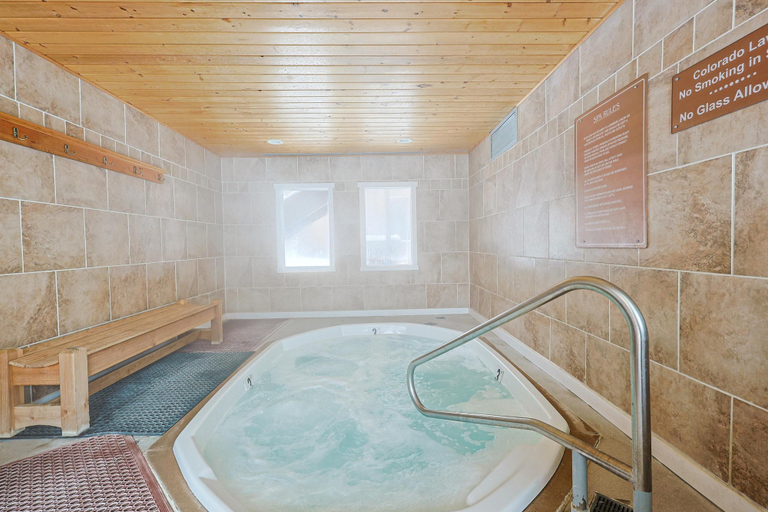 Sport & Beauty 4, Wild Irishman 2 bed 1 and Half Bath Wigk, Summit