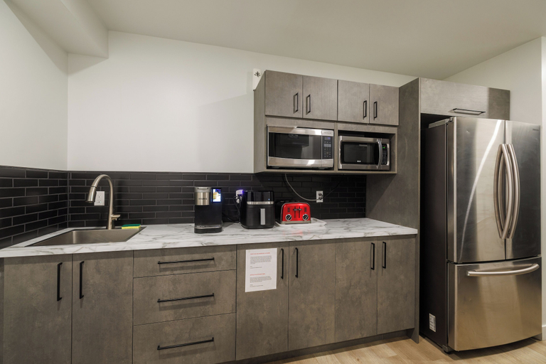 Shared kitchen, Complexe la Falaise, Rivière-du-Loup
