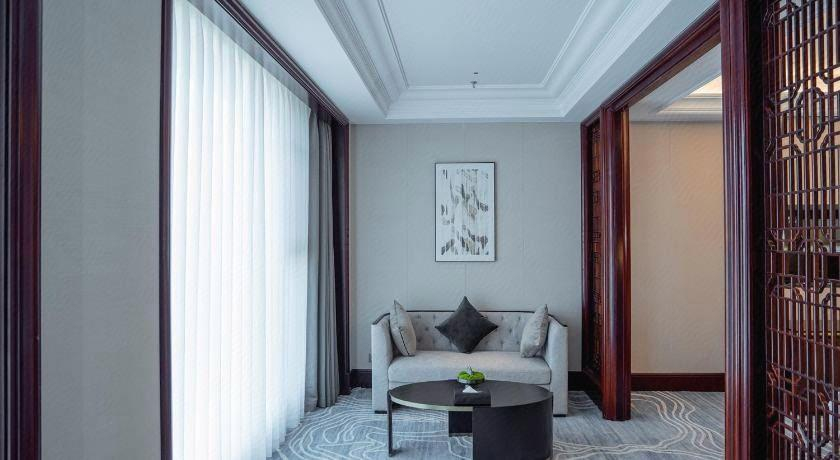 Bedroom 2, Yancheng Shuicheng Hotel, Yancheng
