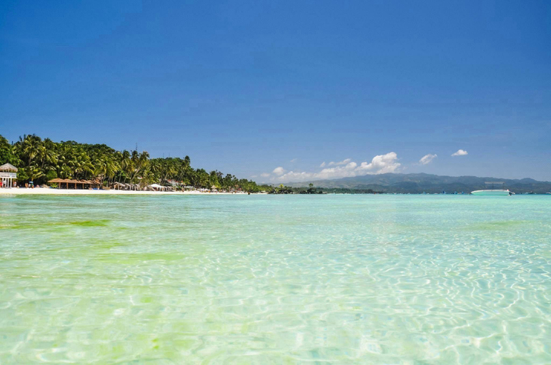 Others 5, White Beach de Boracay, Malay