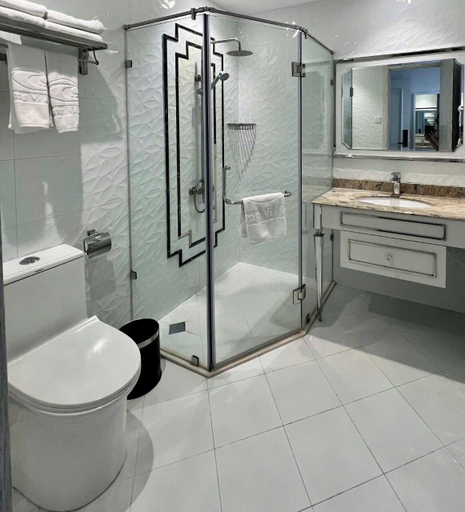 Bathroom 5, Tuong Vi Corner Hotel, District 10