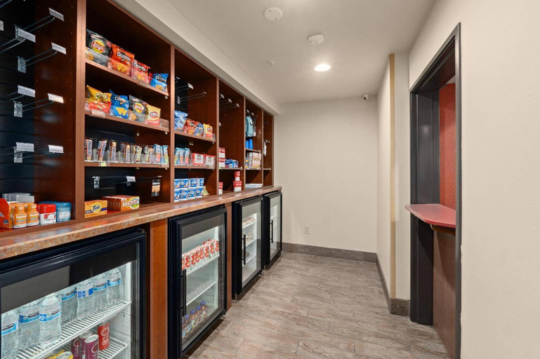 Food & Drinks 5, MainStay Suites Spokane Valley, Spokane