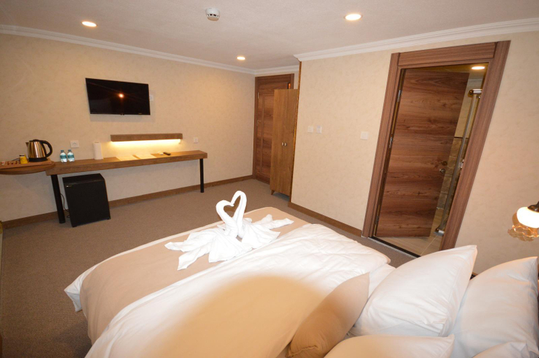 Bedroom 4, Arsisa Hotel, Avcılar