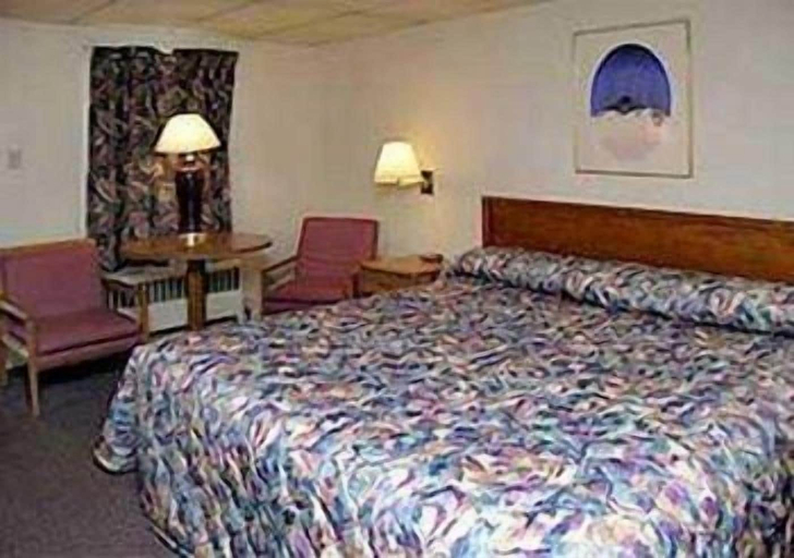 Room 5, Econo Lodge, Worcester