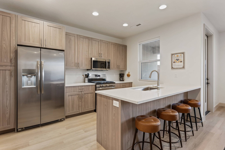 Private kitchen 2, Hallser's Escape 6 Bedroom Home, Washington