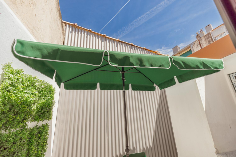 Balcony/terrace 2, Lapa Stylish Apartments by Vacationy, Porto
