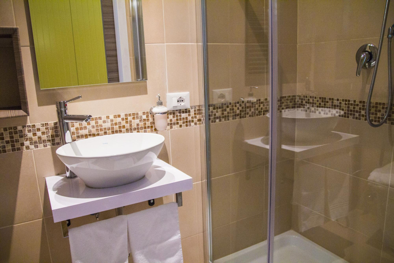 Bathroom 3, Il Sesto Suites Central, Rome