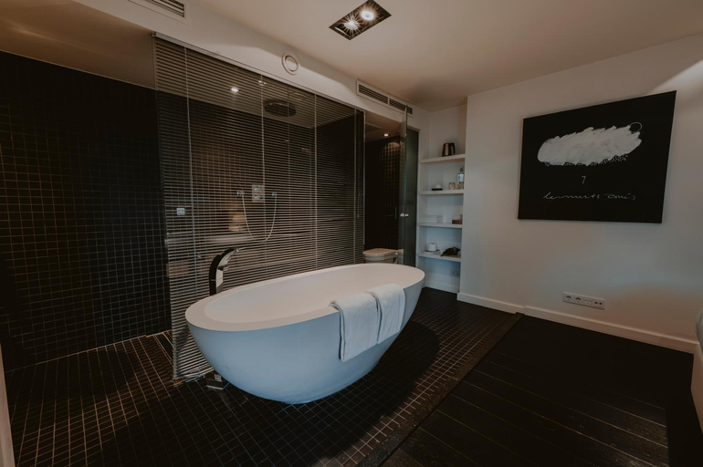 Bathroom 3, Boutique Hotels MANNA & Blue, Nijmegen
