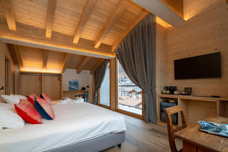 Bedroom 2, Hotel Funivia Bormio, Sondrio