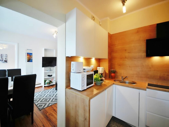 5, room apartment with balcony, close to the beach, Kołobrzeg