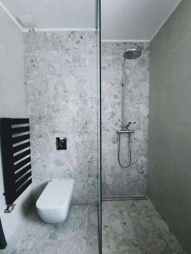 Bathroom 3, Molo Wellness Apartmanok, Siófok