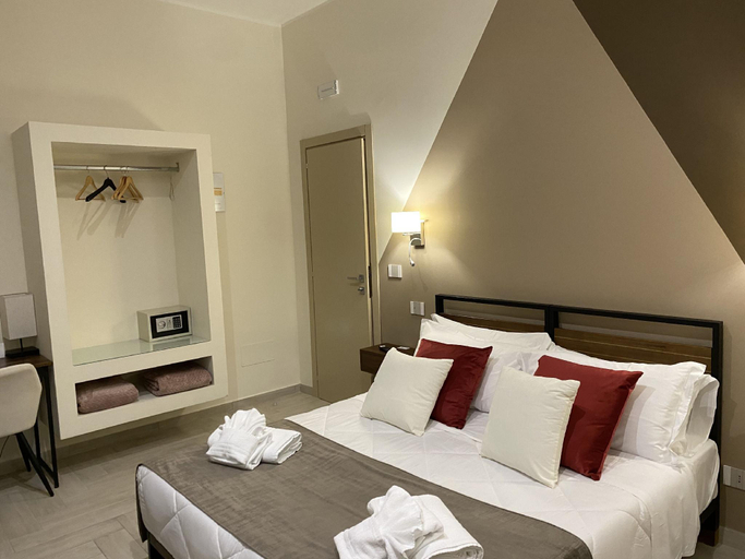 Bedroom 2, B&B De Nava Suite, Reggio Di Calabria